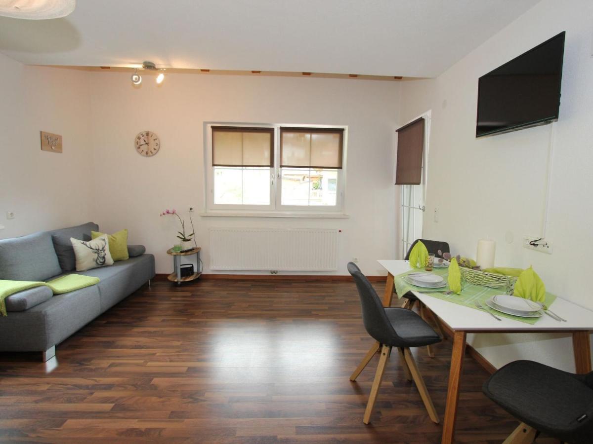 Modern Apartment In Hochgallmigg With Balcony Εξωτερικό φωτογραφία